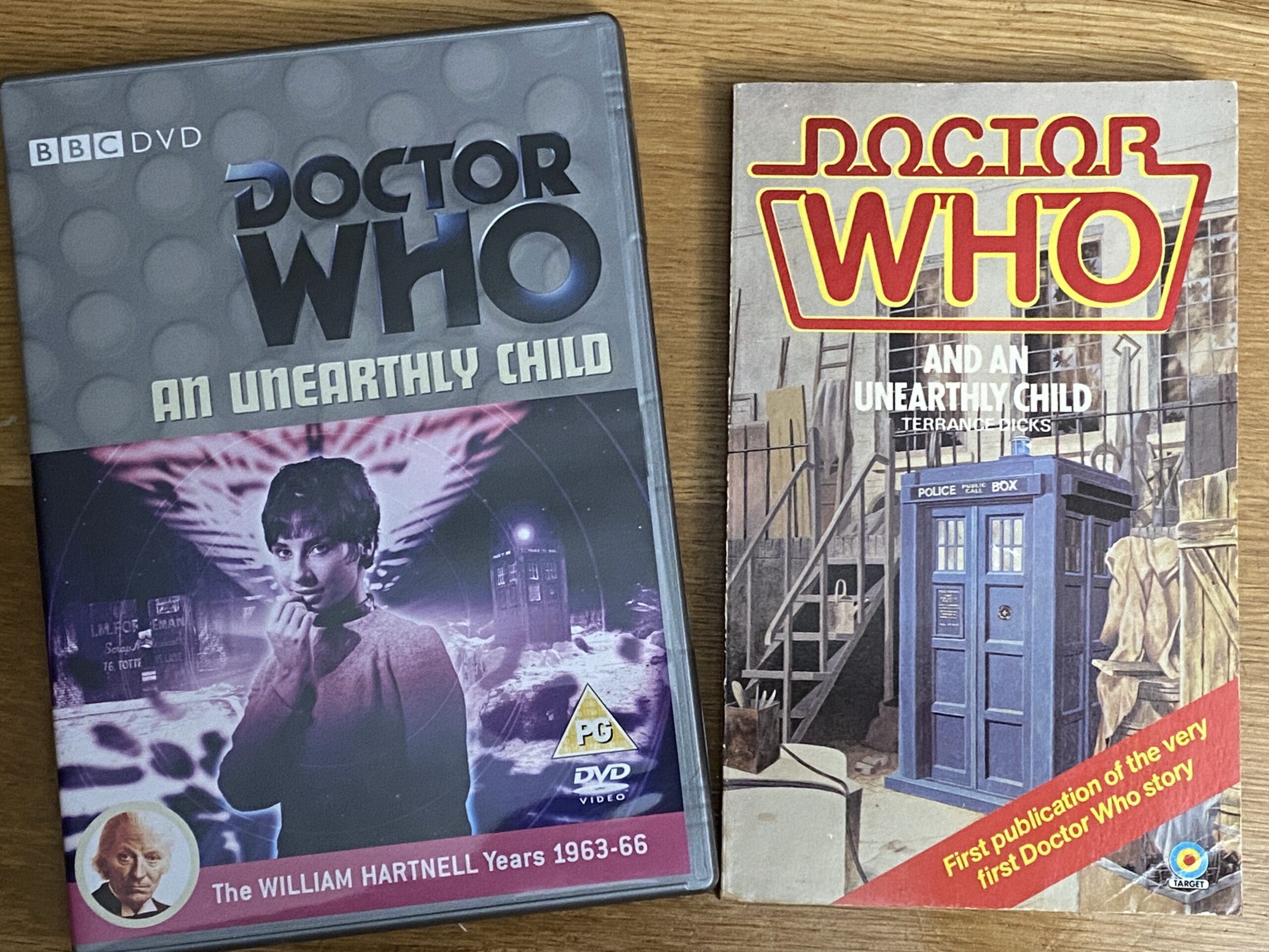 The DVD of An Unearthly Child and the Target novelisation 