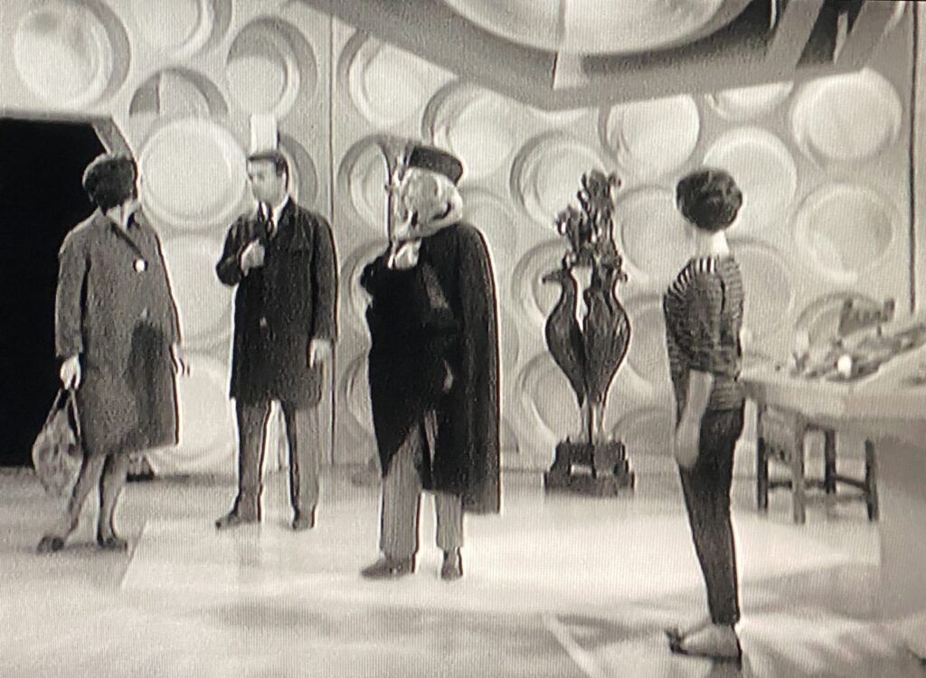 Barbara and Ian walk into the Tardis for the first time and discover the police box is actuallu bigger tha